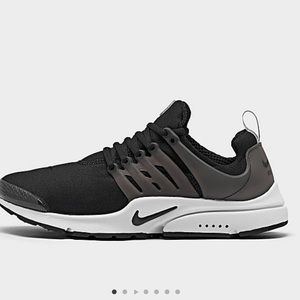 Nike Air Presto size 10 NEW
